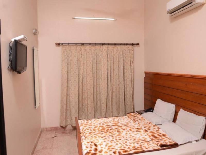 Capital O 10953 Dayal Lodge - A Boutique Hotel Agra  Exterior foto