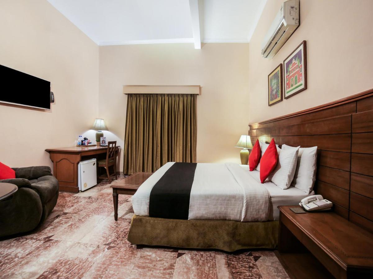 Capital O 10953 Dayal Lodge - A Boutique Hotel Agra  Exterior foto