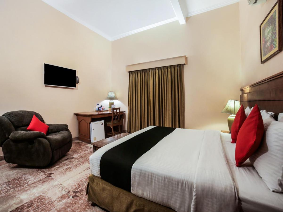 Capital O 10953 Dayal Lodge - A Boutique Hotel Agra  Exterior foto